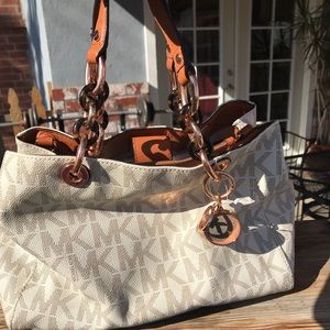 MK purse